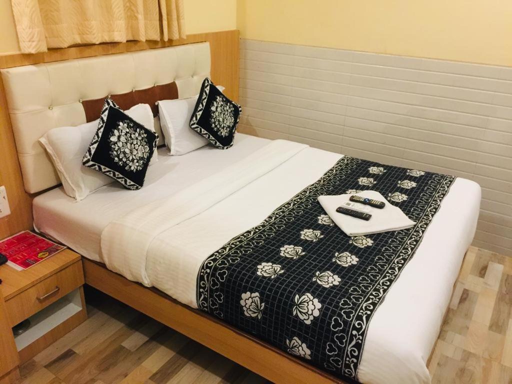 Hotel Kf Residency Mumbai Eksteriør bilde