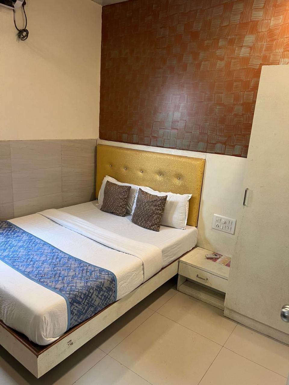 Hotel Kf Residency Mumbai Eksteriør bilde